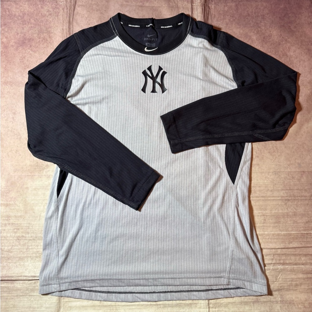 Nike Baseball Fitted Center Swoosh York Yankees Long Sleeve Shirt Men’s Sz 2XL